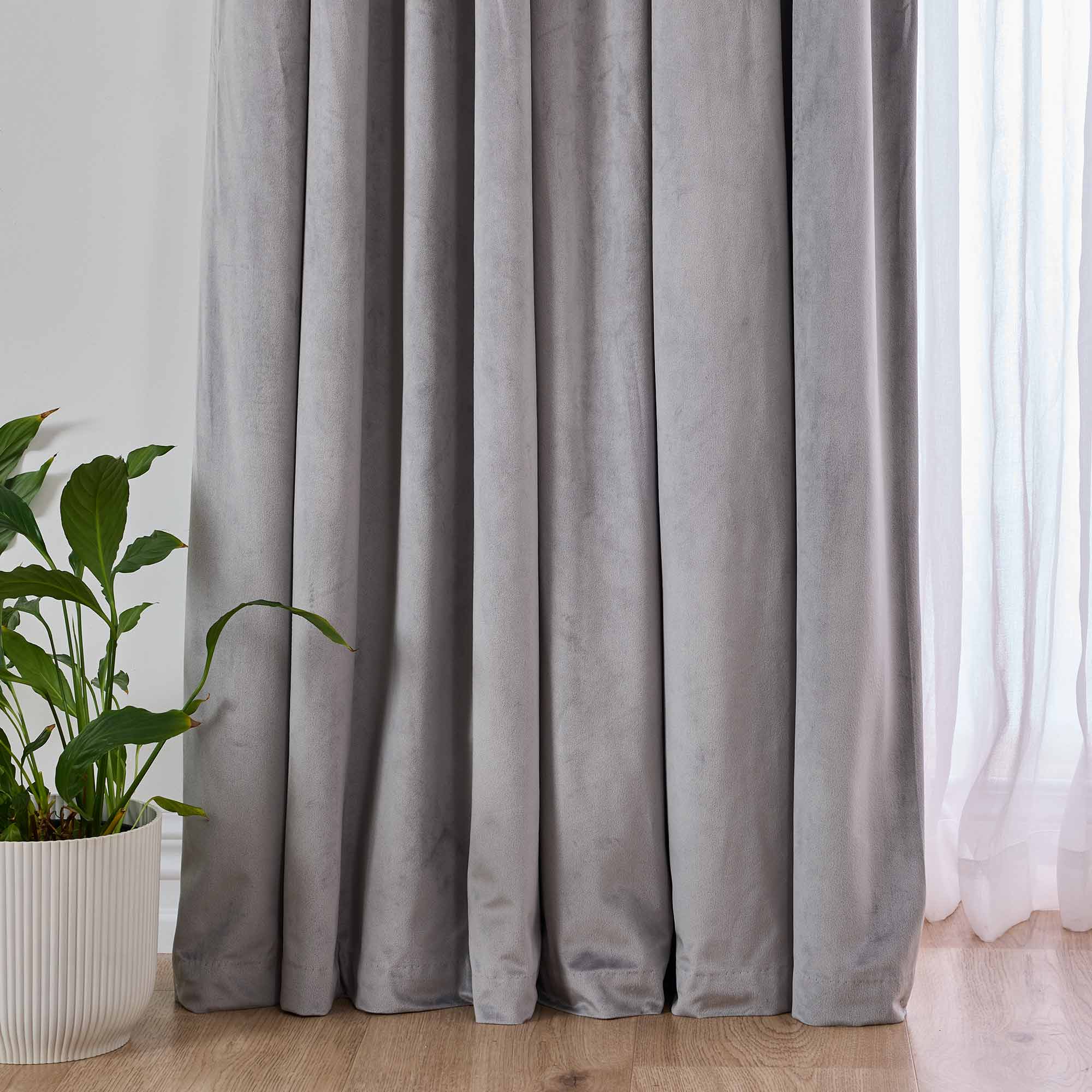 Royal Doulton Sloane curtain in Graphite