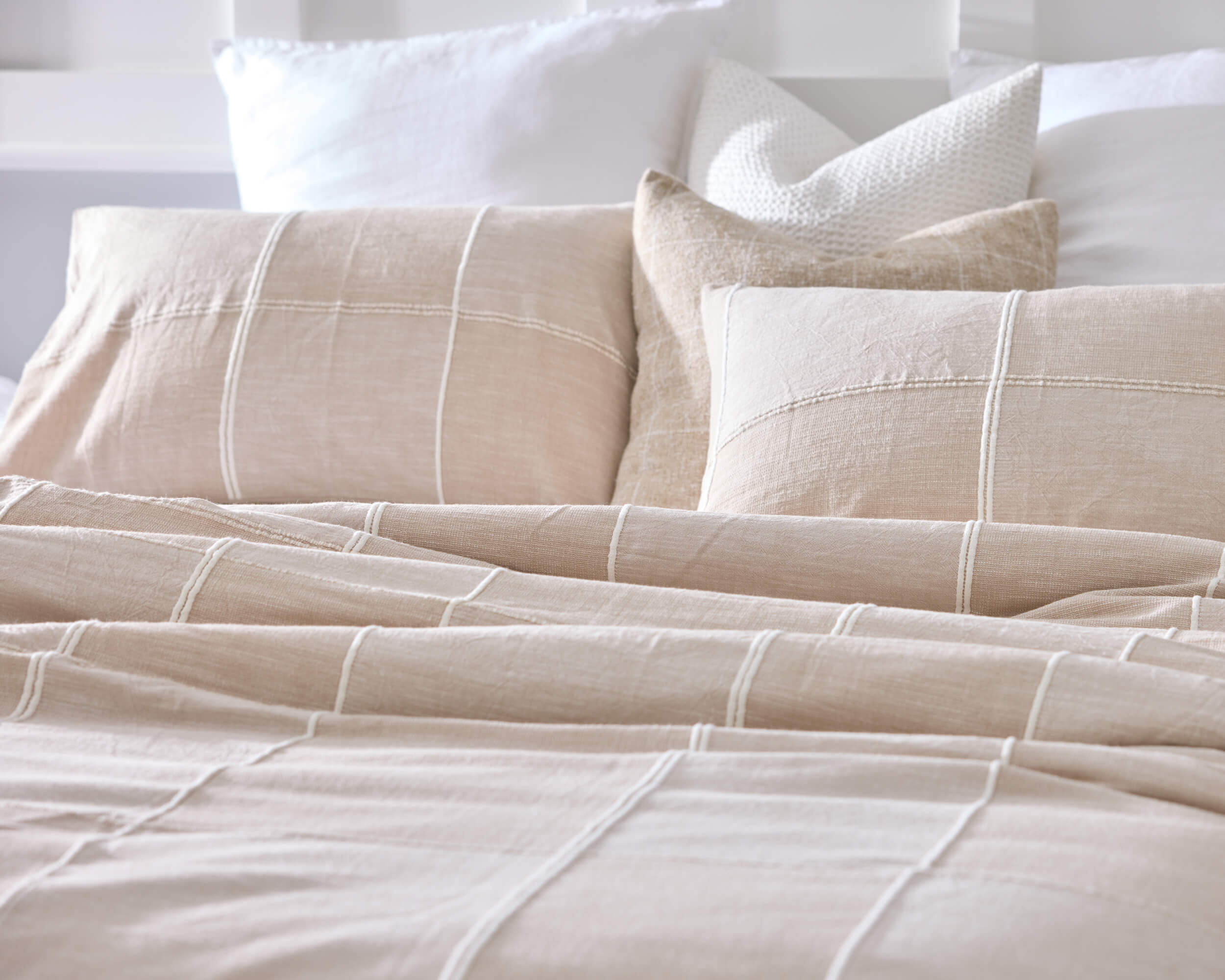 Royal Doulton Whitby bedding styled in a bedroom
